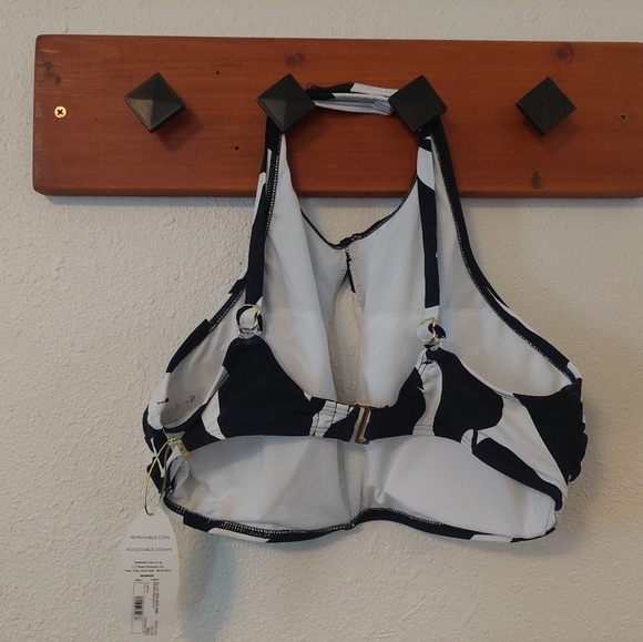 Mynah High neck swim top - Picture 3 of 6